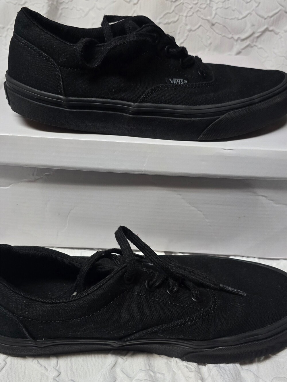Vans Authentic Womens Size 8.5 Black Athletic Walking Skate Shoes Sneakers